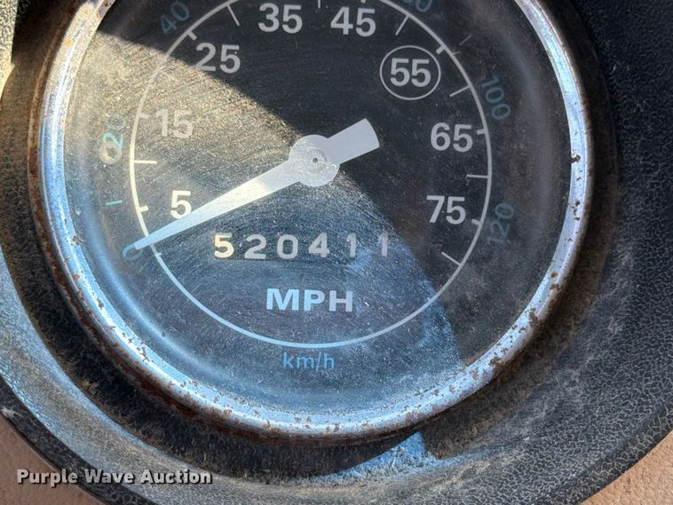 image for item ER3472 1983 Ford LNT9000 roll-off container truck