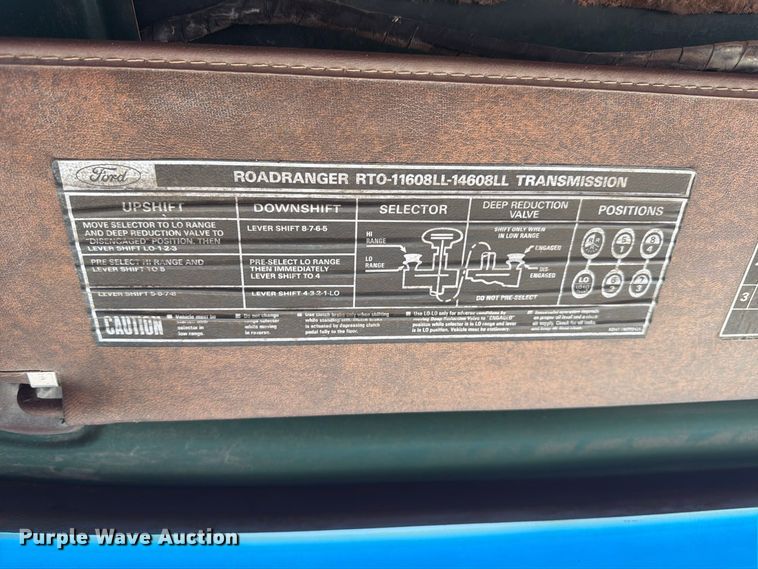 image for item ER3472 1983 Ford LNT9000 roll-off container truck