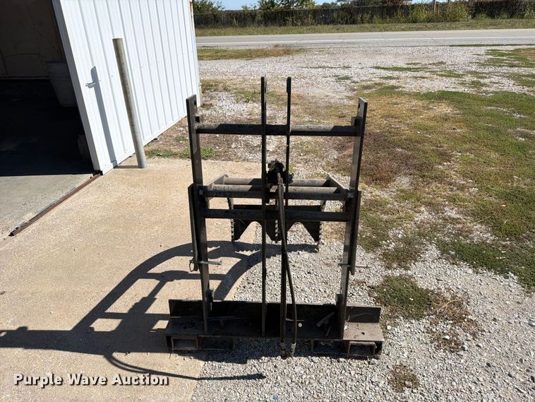 image for item ER3473 Titan Mfg forklift grapple
