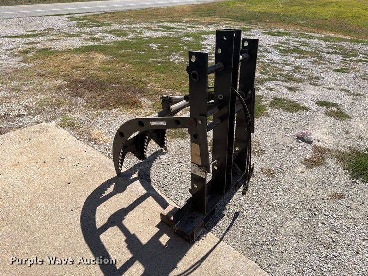 image for item ER3473 Titan Mfg forklift grapple