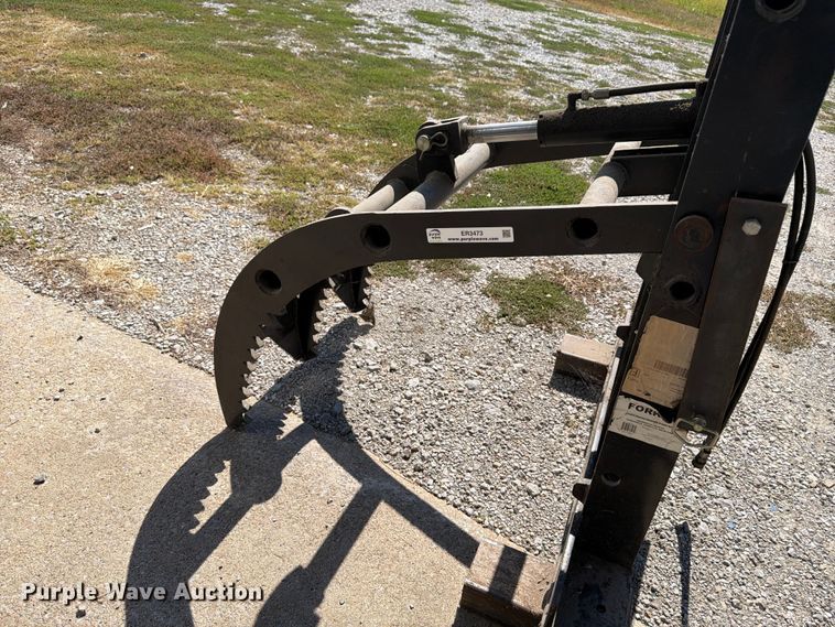 image for item ER3473 Titan Mfg forklift grapple