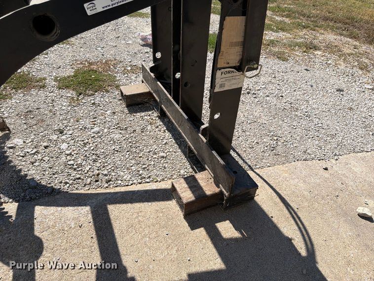 image for item ER3473 Titan Mfg forklift grapple