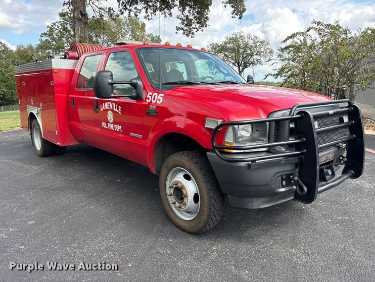 image for item ES8293 2003 Ford F550 Super Duty brush fire truck