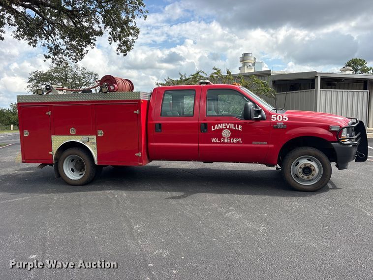 image for item ES8293 2003 Ford F550 Super Duty brush fire truck