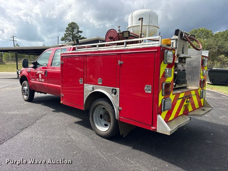 image for item ES8293 2003 Ford F550 Super Duty brush fire truck