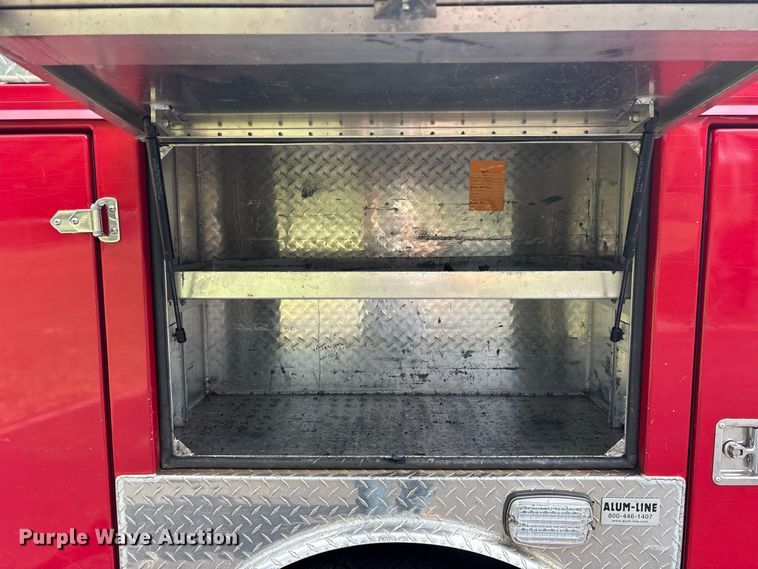image for item ES8293 2003 Ford F550 Super Duty brush fire truck