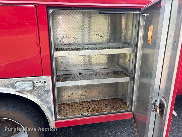 image for item ES8293 2003 Ford F550 Super Duty brush fire truck