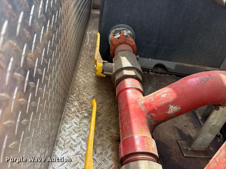 image for item ES8293 2003 Ford F550 Super Duty brush fire truck
