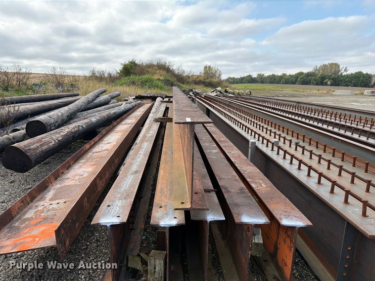 image for item EV7010 (2) 42' x 22