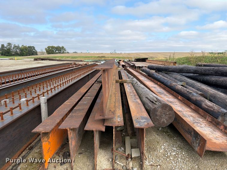 image for item EV7010 (2) 42' x 22