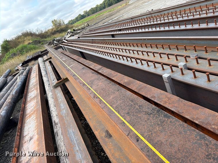 image for item EV7010 (2) 42' x 22