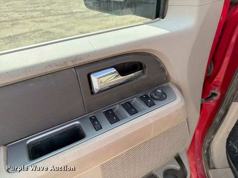 image for item EV7012 2011 Ford Expedition SUV