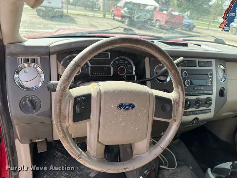 image for item EV7012 2011 Ford Expedition SUV