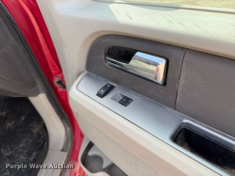 image for item EV7012 2011 Ford Expedition SUV
