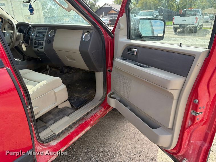 image for item EV7012 2011 Ford Expedition SUV