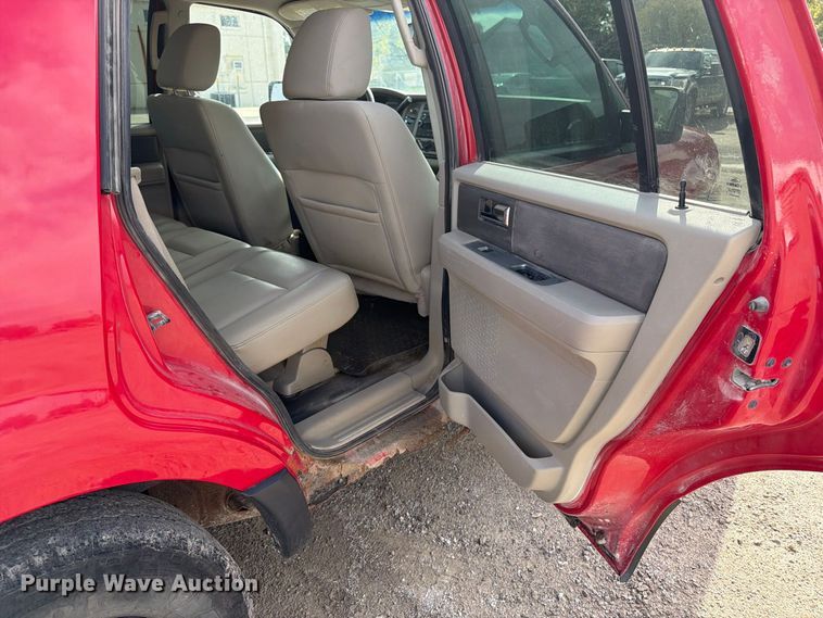 image for item EV7012 2011 Ford Expedition SUV