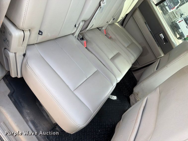 image for item EV7012 2011 Ford Expedition SUV