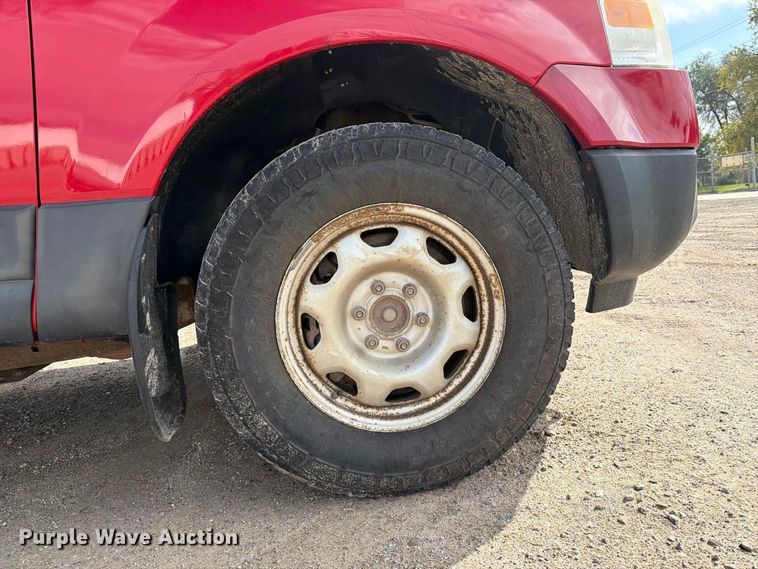 image for item EV7012 2011 Ford Expedition SUV