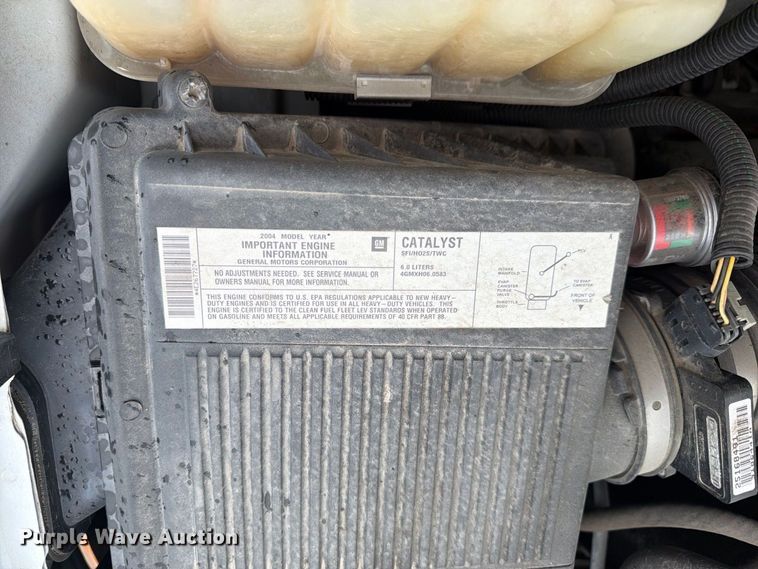 image for item EV7034 2004 GMC Sierra 2500HD pickup truck
