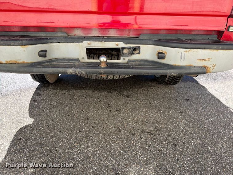 image for item EW1161 2003 Chevrolet Silverado 2500HD pickup truck