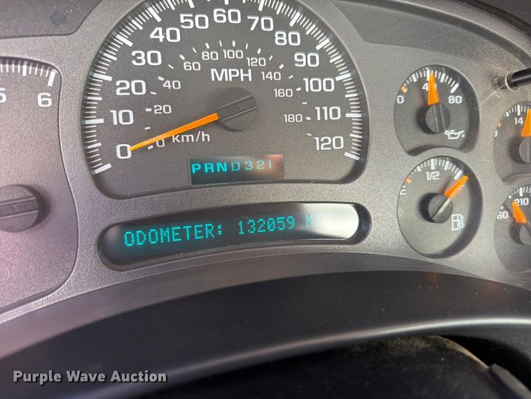 image for item EW1161 2003 Chevrolet Silverado 2500HD pickup truck