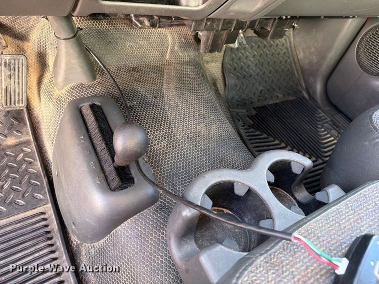 image for item EW1161 2003 Chevrolet Silverado 2500HD pickup truck