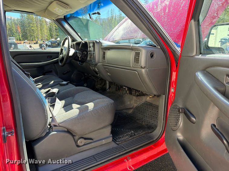 image for item EW1161 2003 Chevrolet Silverado 2500HD pickup truck