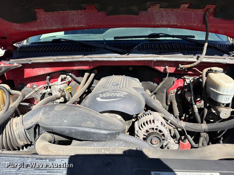 image for item EW1161 2003 Chevrolet Silverado 2500HD pickup truck