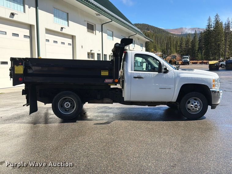 image for item EW1163 2013 Chevrolet Silverado 3500 HD 