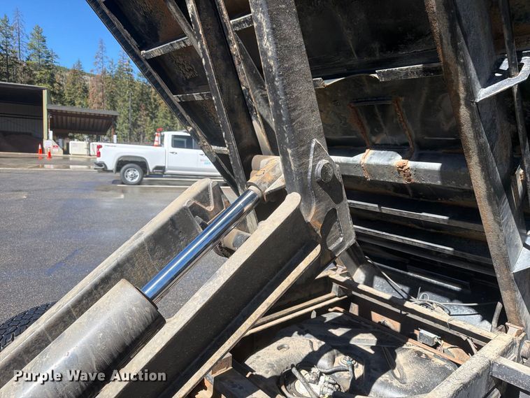 image for item EW1163 2013 Chevrolet Silverado 3500 HD 