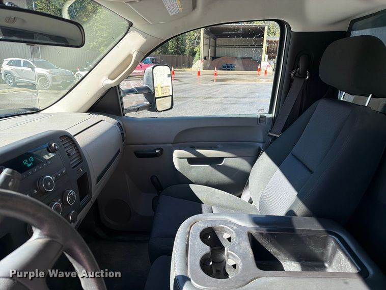 image for item EW1163 2013 Chevrolet Silverado 3500 HD 