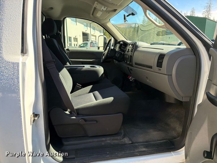image for item EW1163 2013 Chevrolet Silverado 3500 HD 