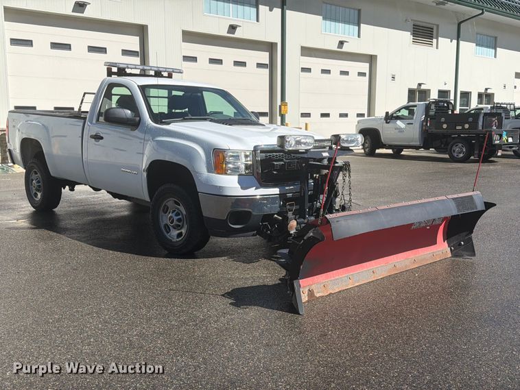 image for item EW1164 2011 GMC Sierra 2500HD pickup truck