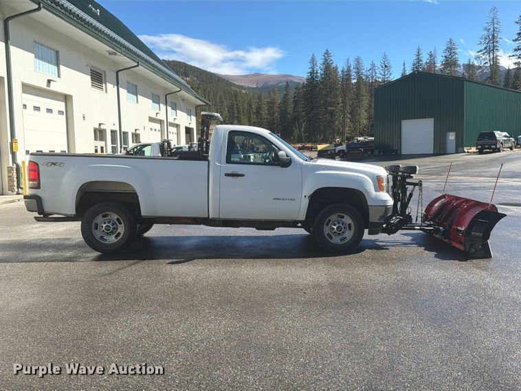 image for item EW1164 2011 GMC Sierra 2500HD pickup truck
