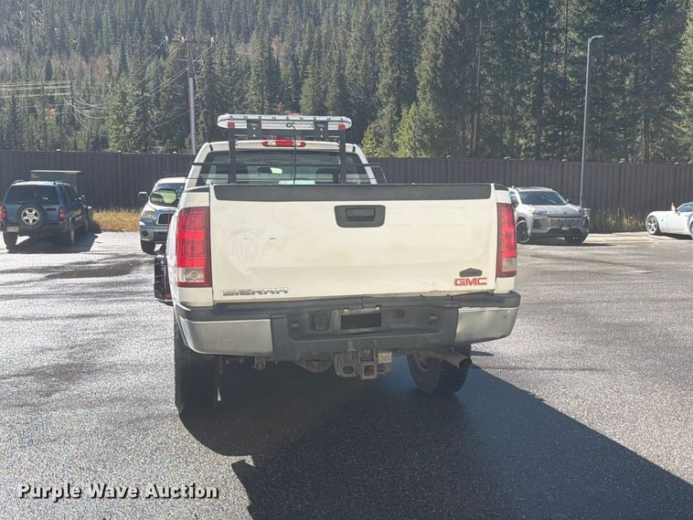 image for item EW1164 2011 GMC Sierra 2500HD pickup truck