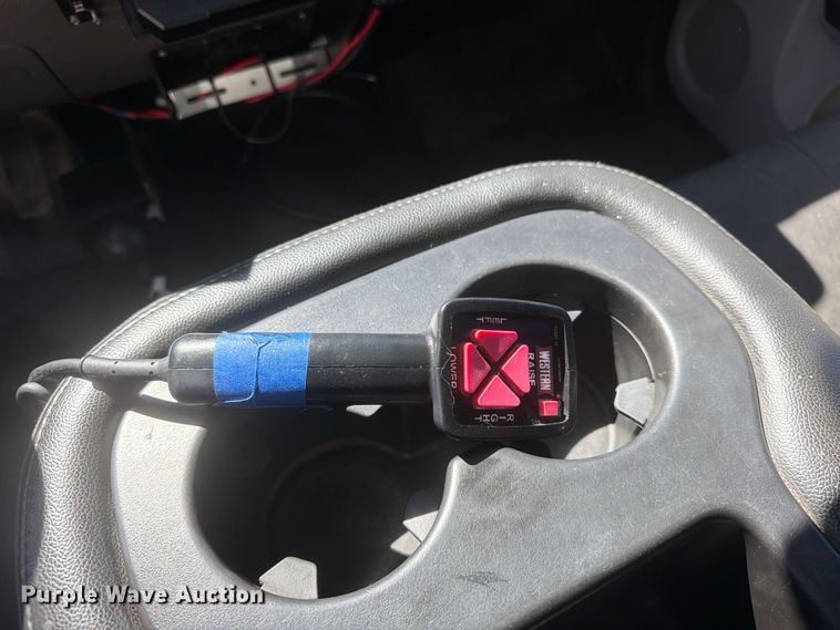 image for item EW1164 2011 GMC Sierra 2500HD pickup truck