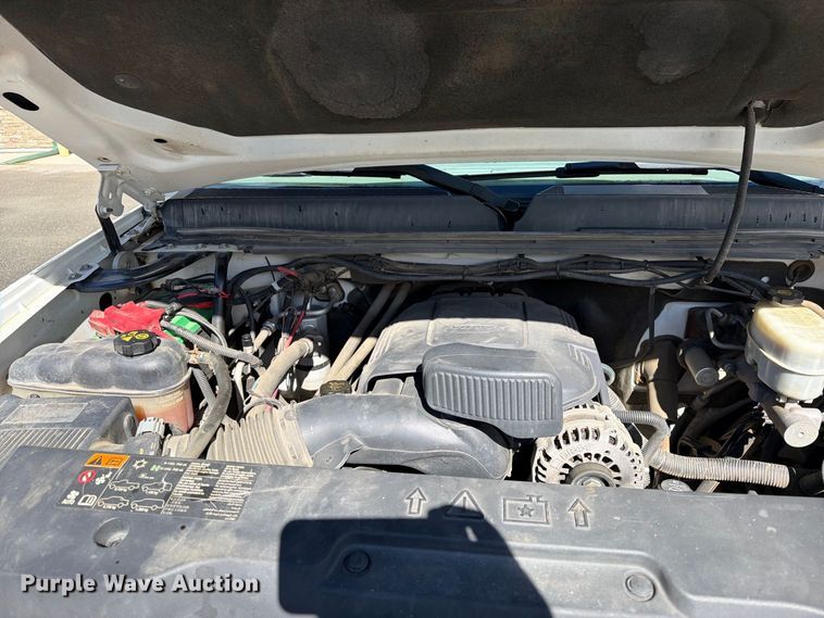image for item EW1164 2011 GMC Sierra 2500HD pickup truck