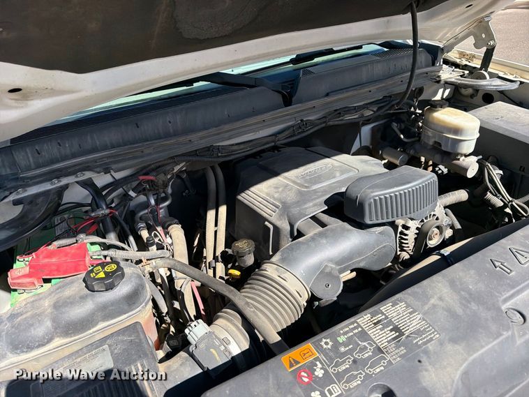 image for item EW1164 2011 GMC Sierra 2500HD pickup truck