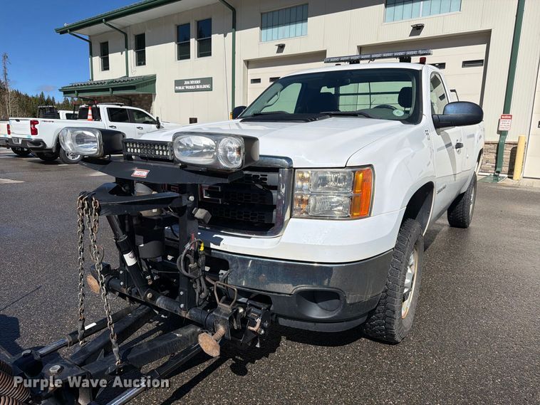 image for item EW1164 2011 GMC Sierra 2500HD pickup truck