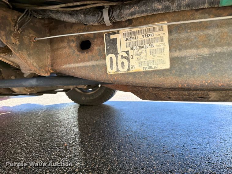 image for item EW1164 2011 GMC Sierra 2500HD pickup truck