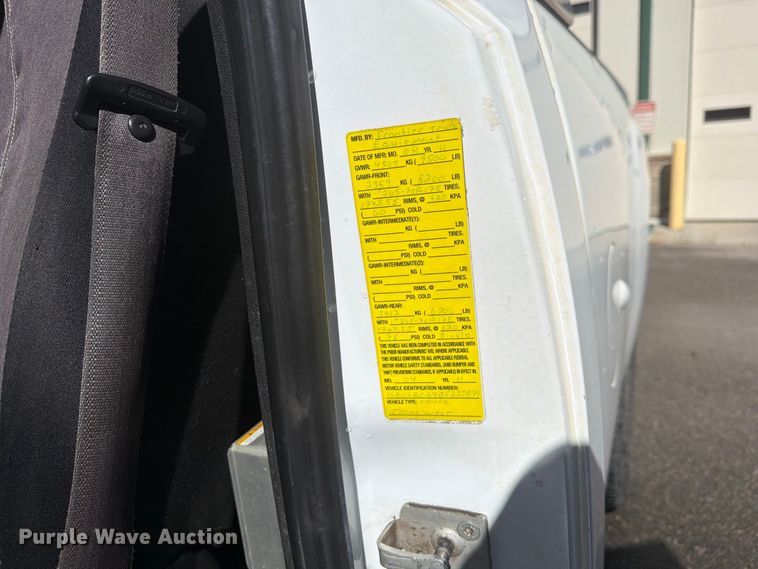 image for item EW1164 2011 GMC Sierra 2500HD pickup truck