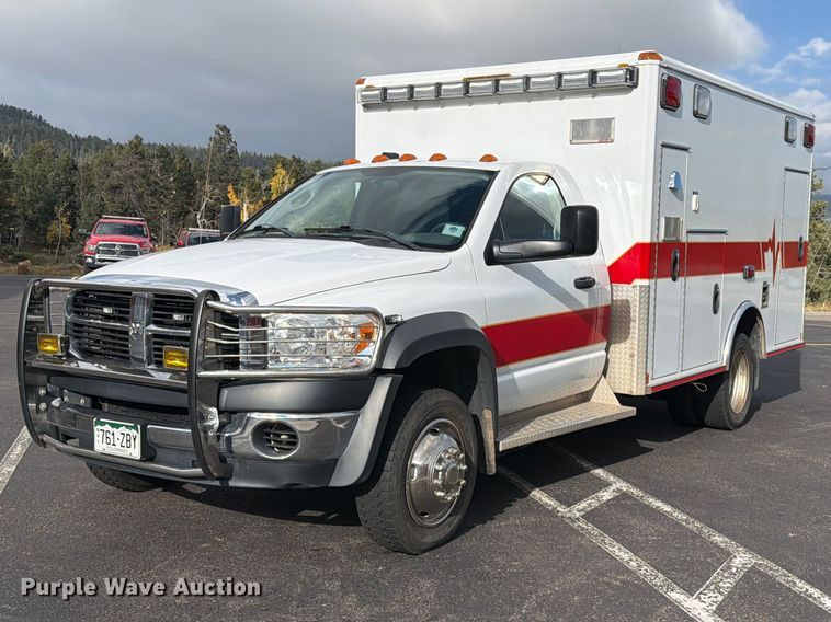 image for item EW1173 2009 Dodge Ram 4500 ambulance