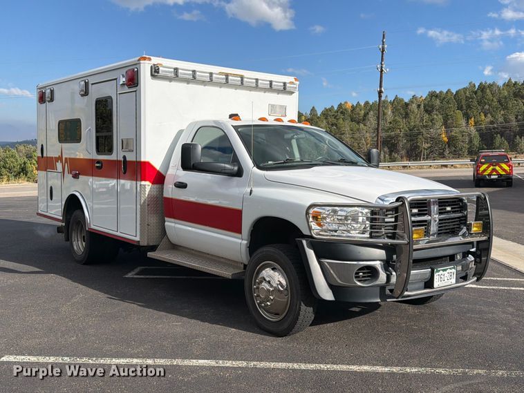 image for item EW1173 2009 Dodge Ram 4500 ambulance