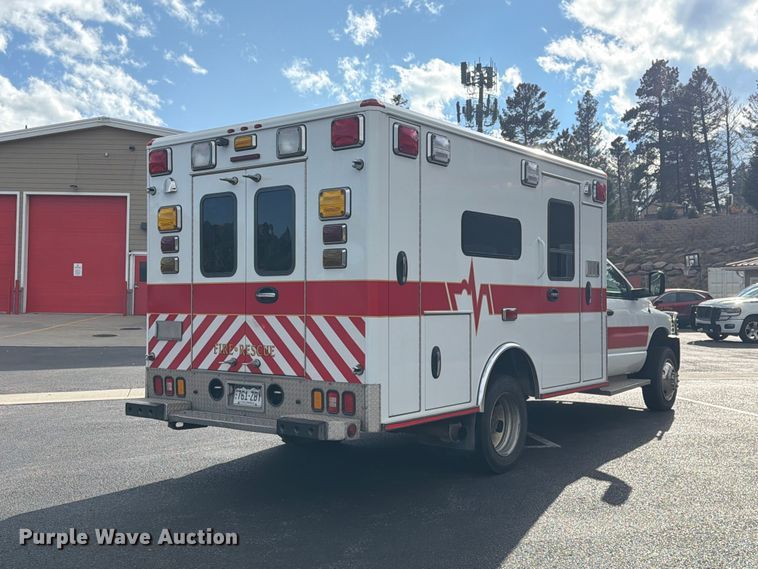 image for item EW1173 2009 Dodge Ram 4500 ambulance