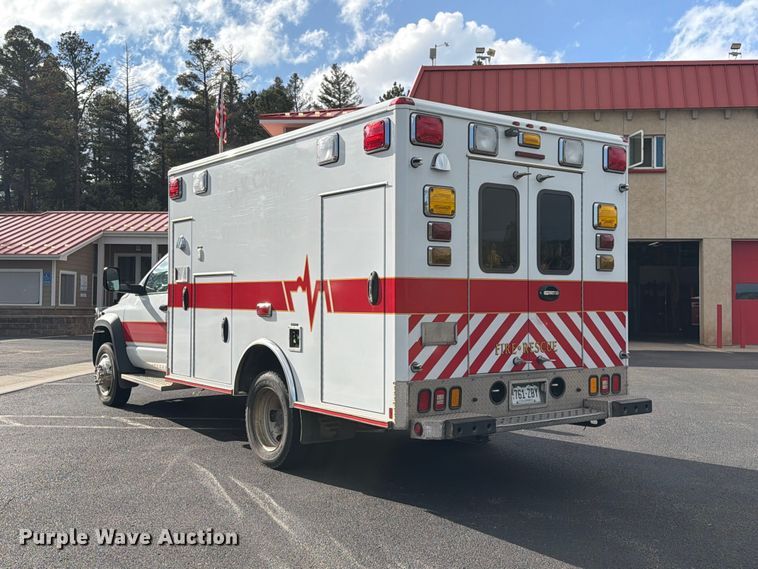 image for item EW1173 2009 Dodge Ram 4500 ambulance