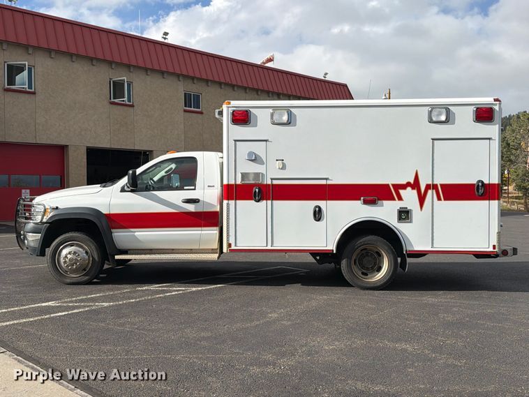 image for item EW1173 2009 Dodge Ram 4500 ambulance