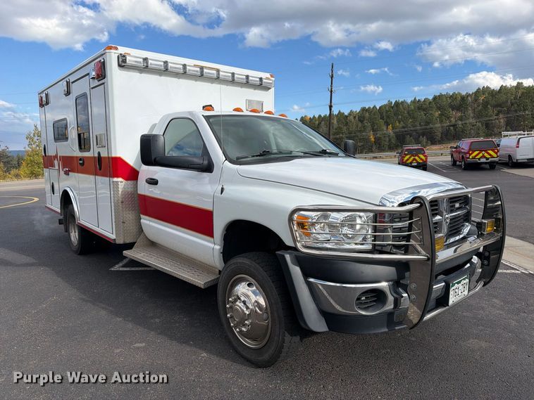 image for item EW1173 2009 Dodge Ram 4500 ambulance