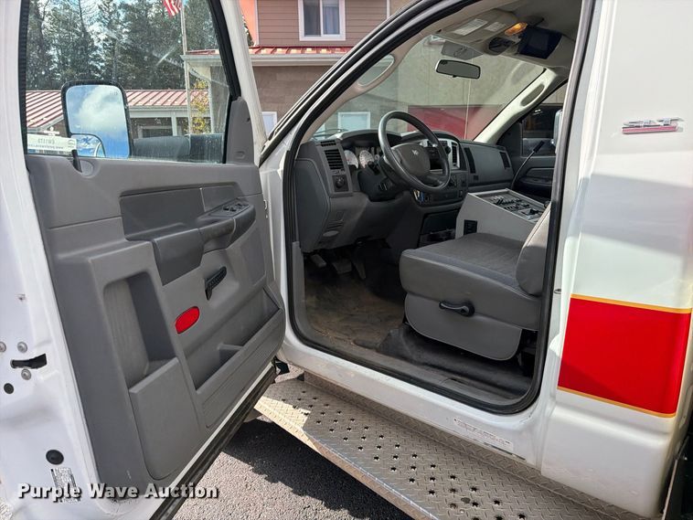 image for item EW1173 2009 Dodge Ram 4500 ambulance