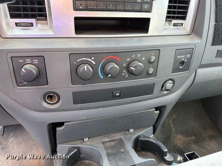 image for item EW1173 2009 Dodge Ram 4500 ambulance