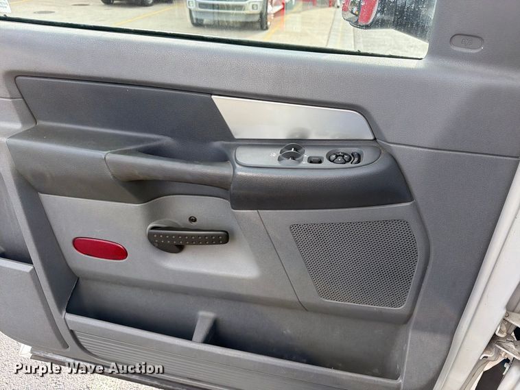image for item EW1173 2009 Dodge Ram 4500 ambulance